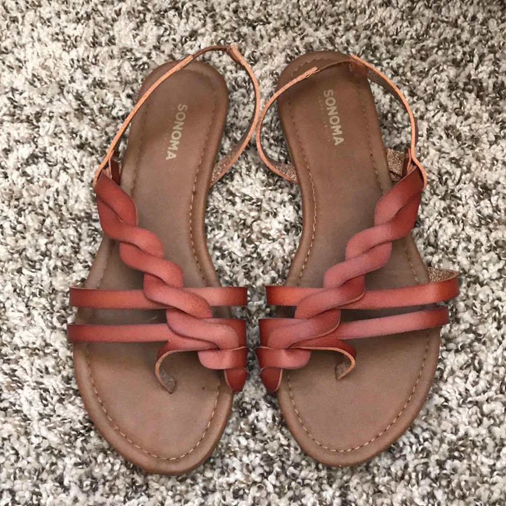 Brown beaded Sandler’s